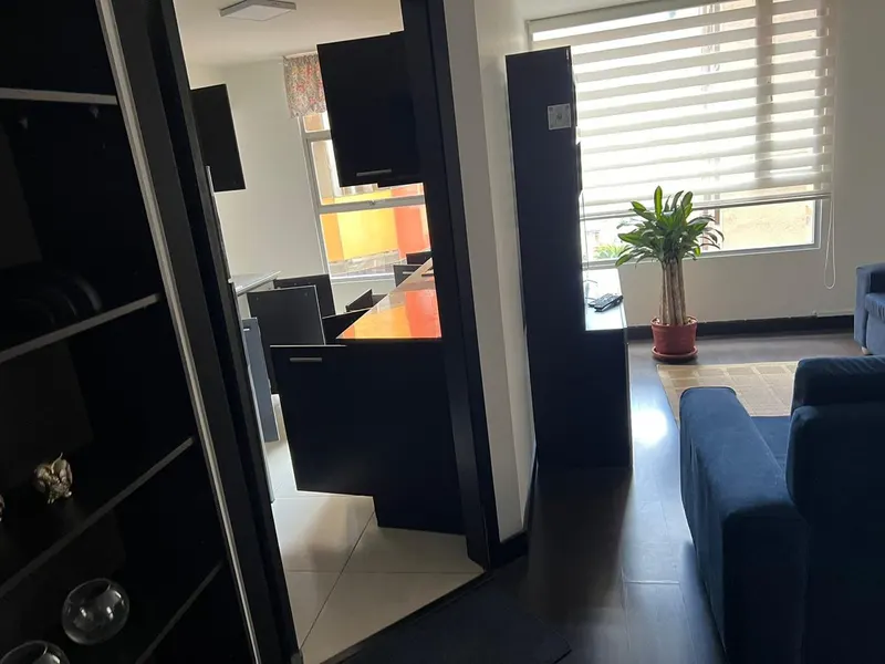Departamento amoblado en renta en República del Salvador — Iñaquito, quito · foto 10
