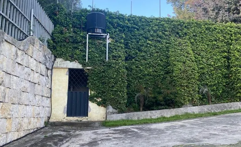 Hermosa casa con áreas recreativas y casa independiente — Los Chamizales, quito · foto 35