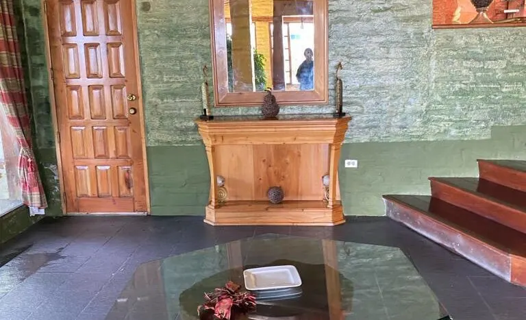 Hermosa casa con áreas recreativas y casa independiente — Los Chamizales, quito · foto 19
