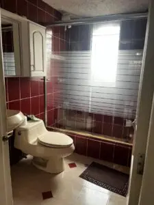 Casa amplia con mini suite independiente — Pinar Bajo, quito · foto 2