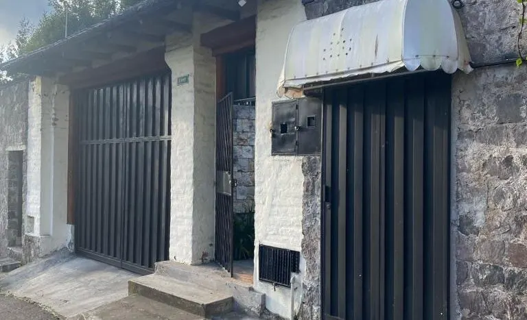 Hermosa casa con áreas recreativas y casa independiente — Los Chamizales, quito · foto 33